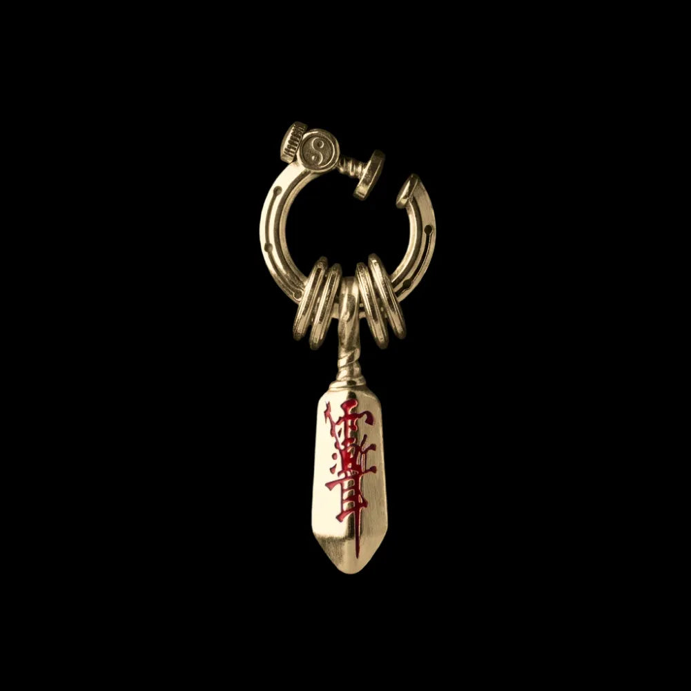 18K Gold Masterblade Talisman Clip on Earrings Details 01