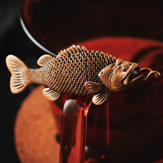 Brass Bass Fidget Pendant Details 02