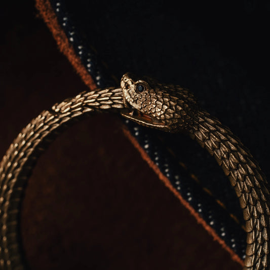 Ouroboros Keychain Details 01