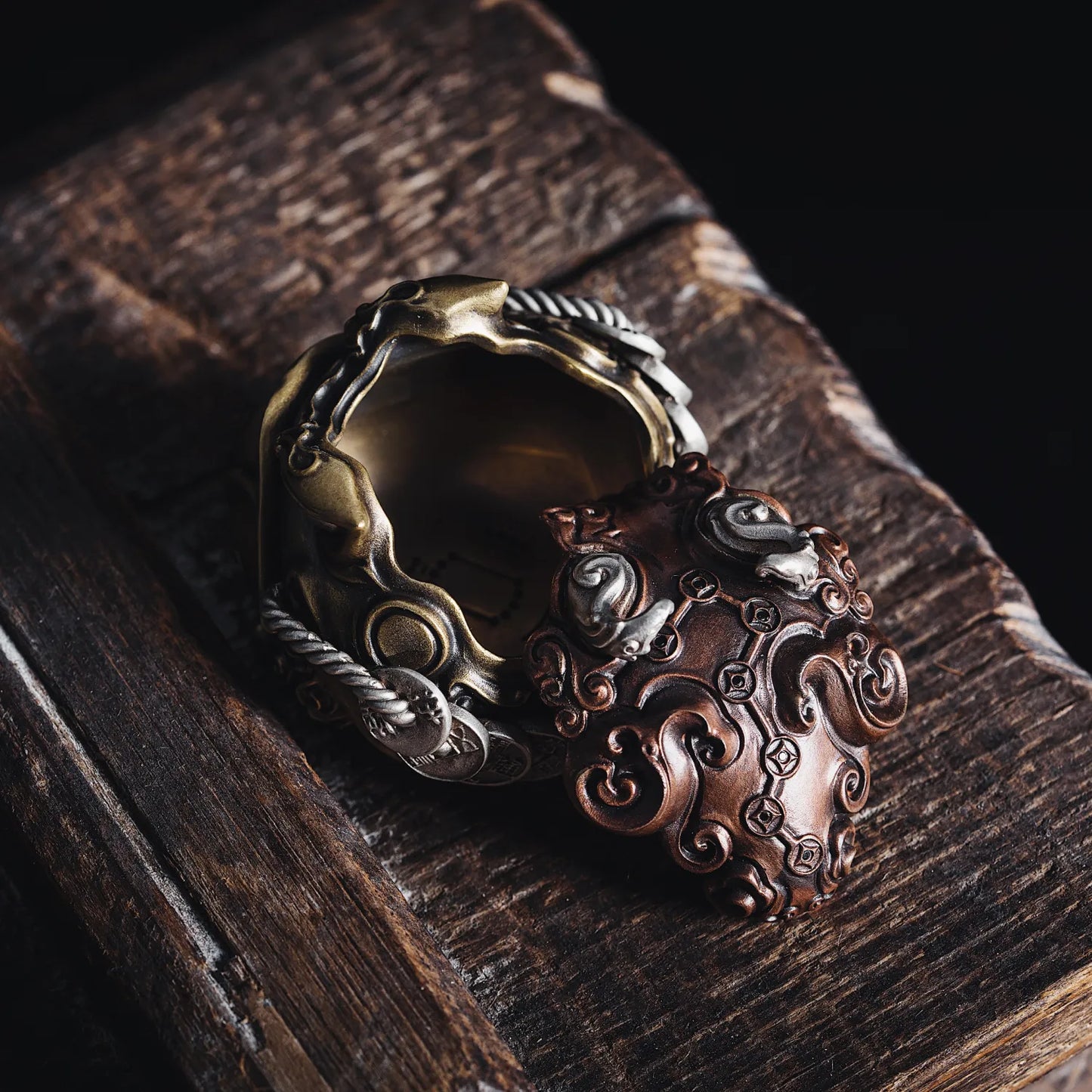 Brass Toad Statue Detail 07