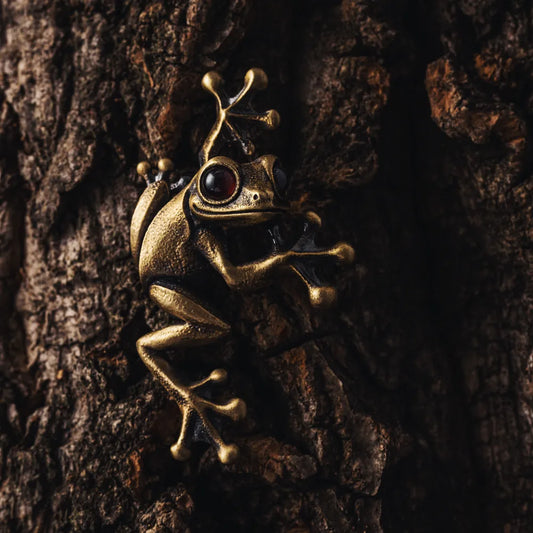 Brass Tree Frog Fridge Magnets Details 03