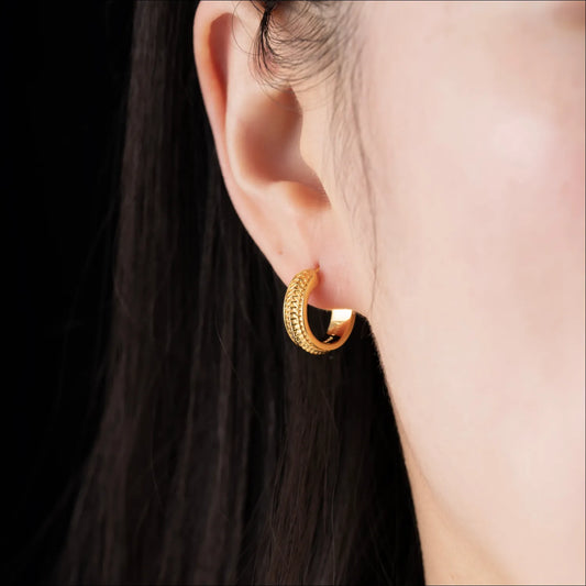 Customized 18K Gold Plated Silver Snake Scale Stud Earrings Details 01