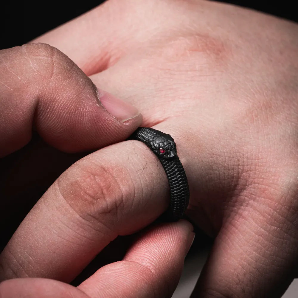 Customized Blackened OuroborosRing 2.0 Details 07