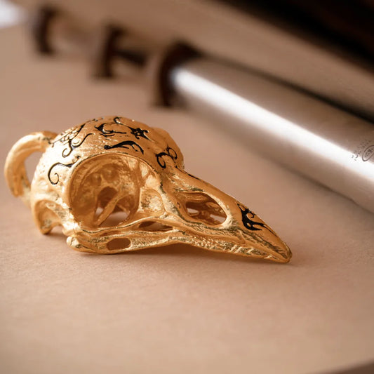Customized Gold Raven Skull Pendant Details 05
