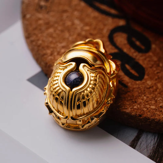 Customized Gold Scarab Pendant Details 02