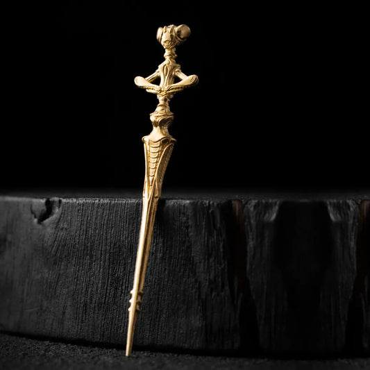 Customized Gold Vermeil Mantis Fruit Stick Details 01