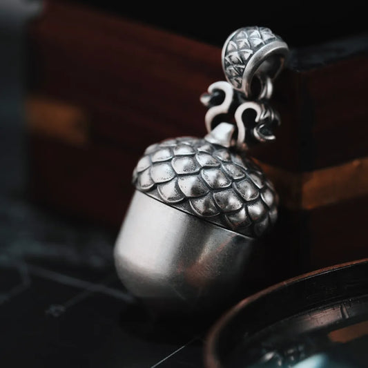 Customized Ox.Silver Acorn Capsule Pendant Details 02