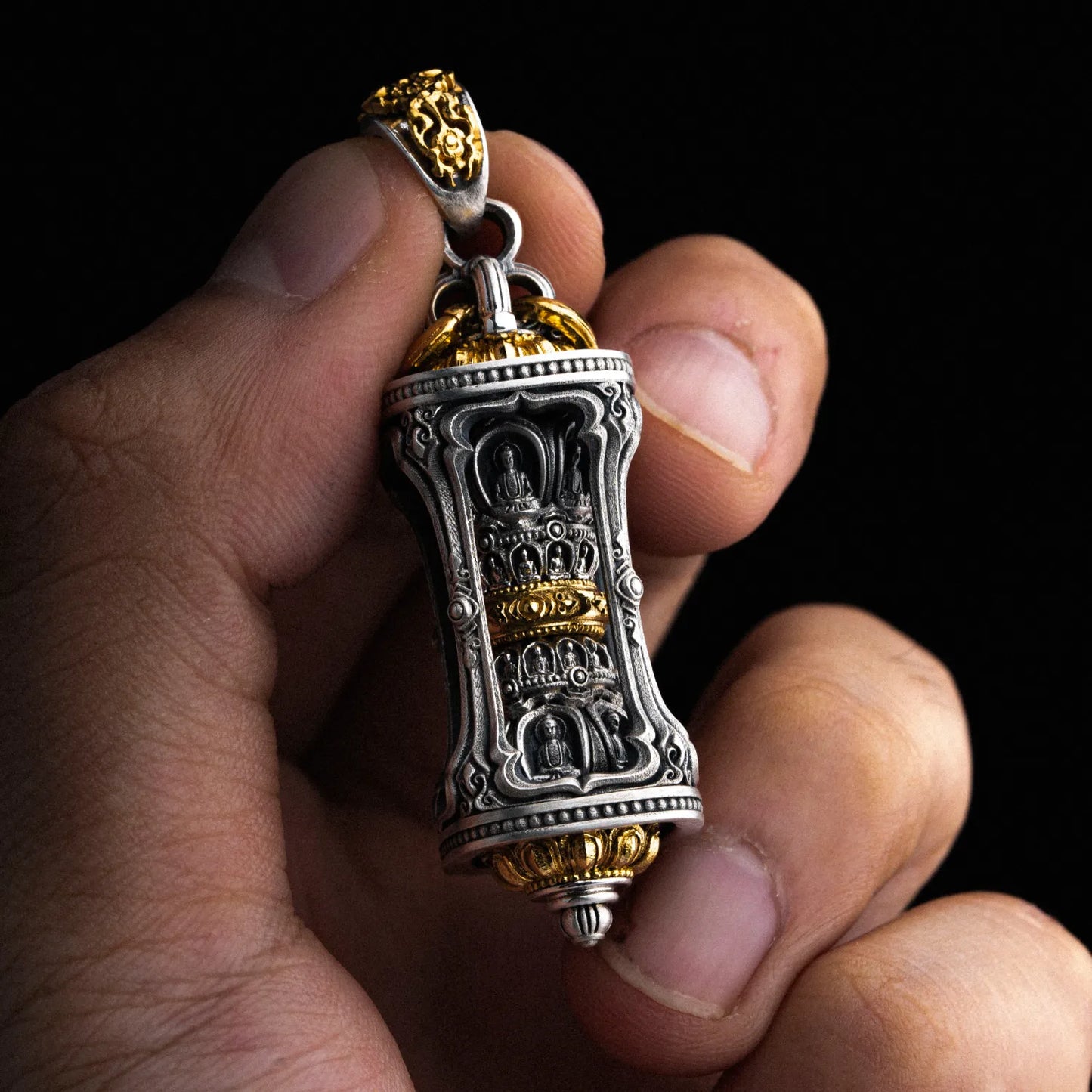 Rotatable Buddha Pendant