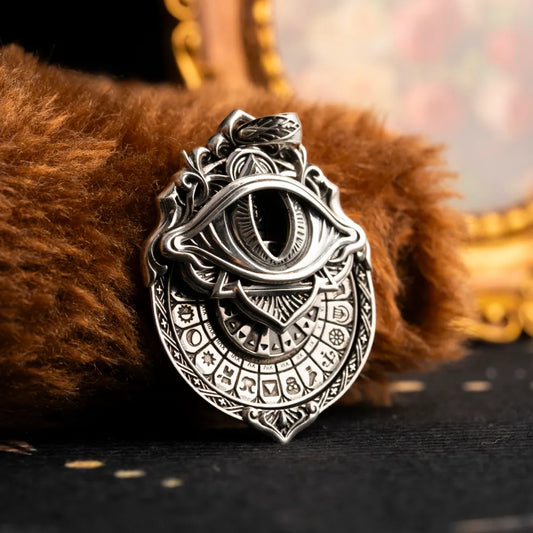 Customized Ox Silver Tarot Vision Pendant Details 02