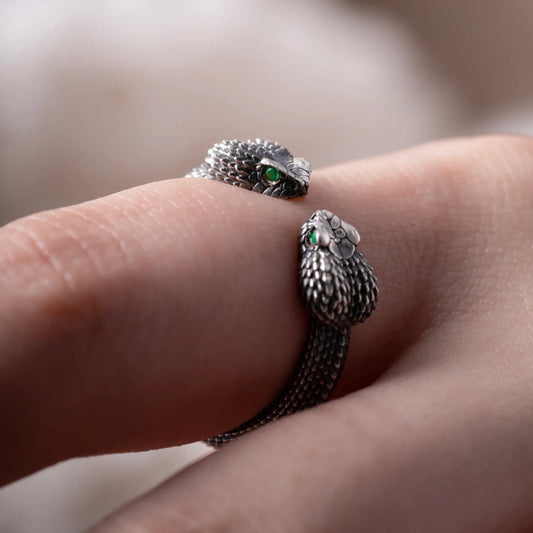 Amphisbaena Ring