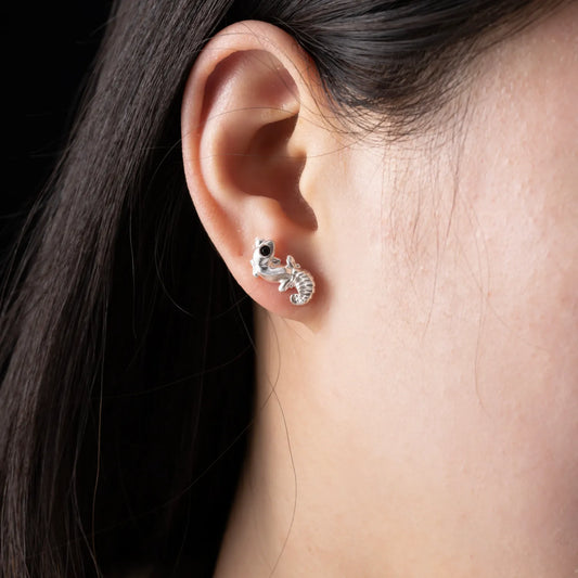 Customized Silver Knob Tial Gecko Earrings Details 01