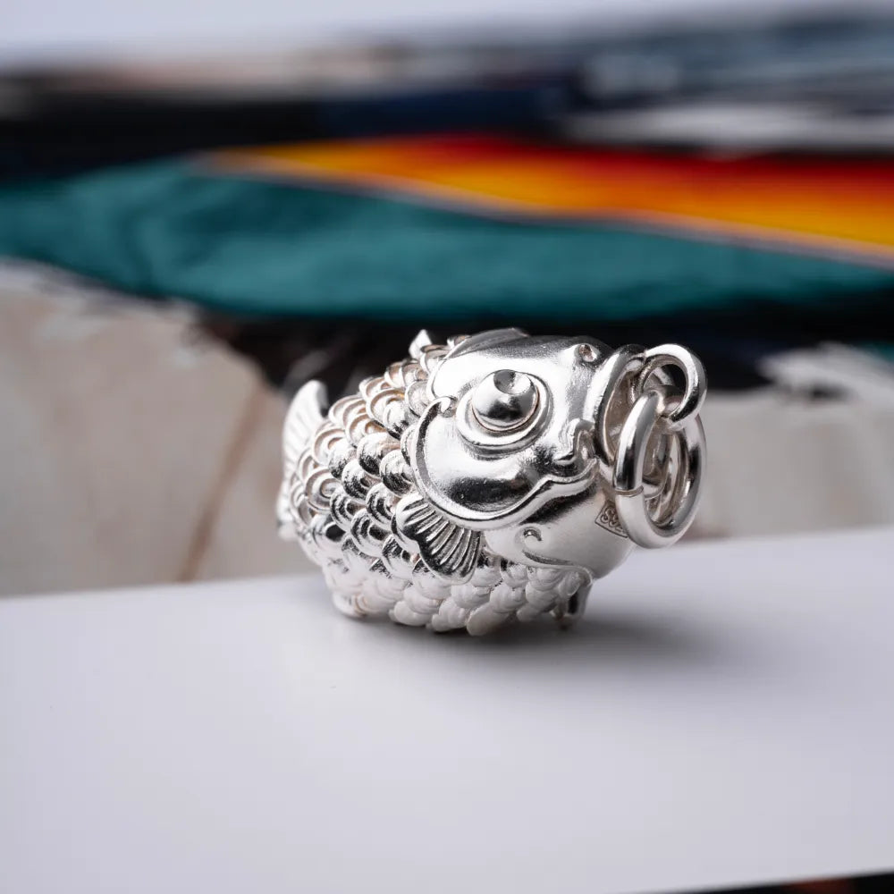 Customized Silver or 18K White Gold or Platinum Koi Fidet Pendant Details 07