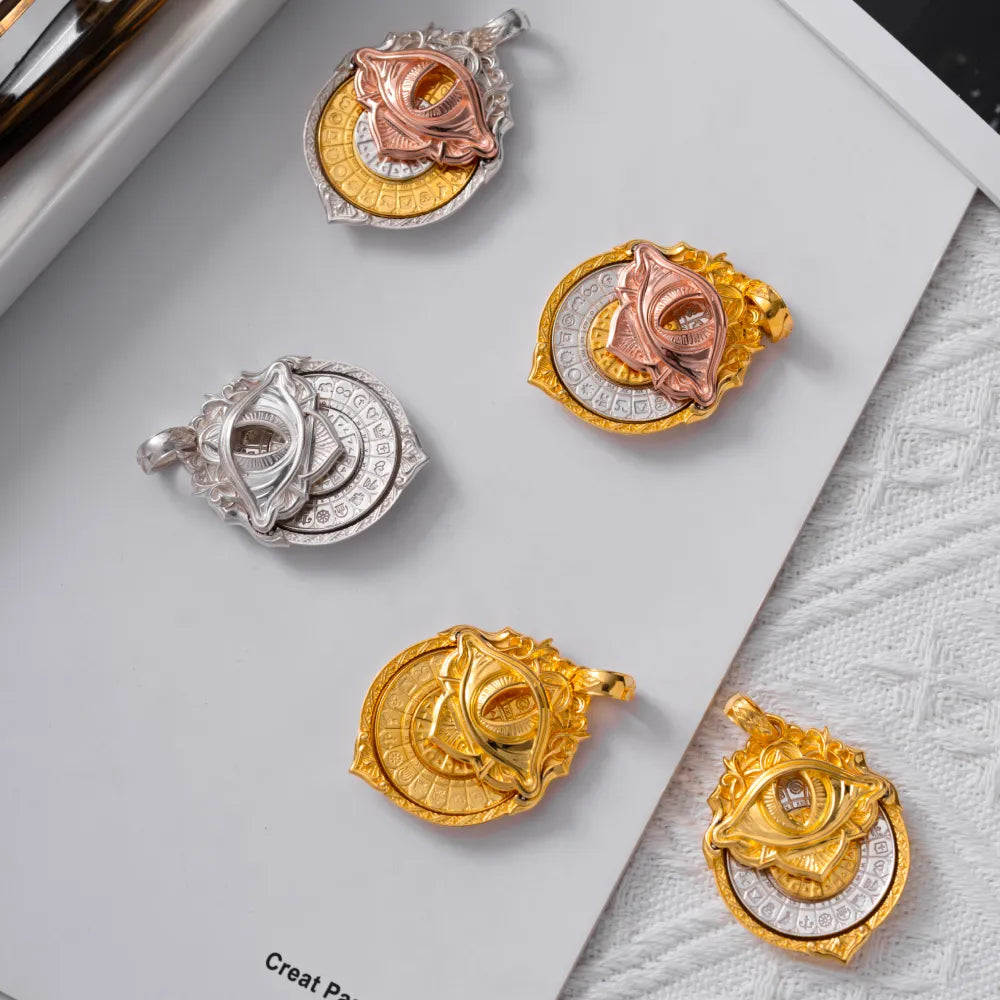 Customized Silver Tarot Vision Pendant Details 07