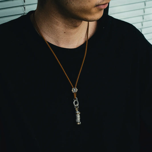 Double-Fish-Rope-Necklace Details 02