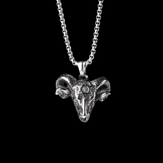 Gothic Goat Head Pendant Details 01