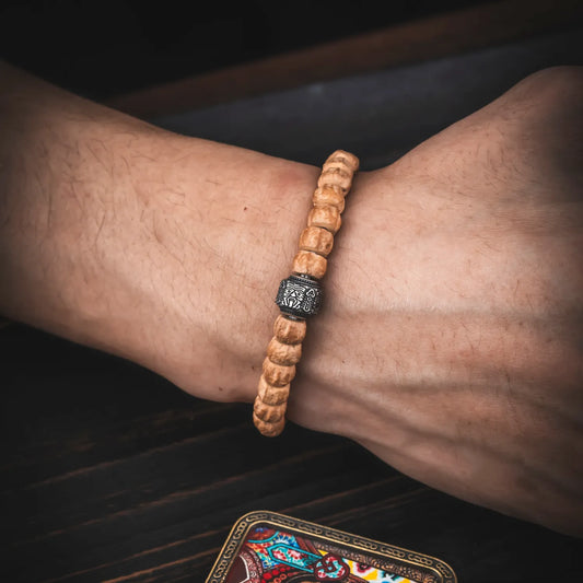 Tibetan Goddess of Wealth Bead