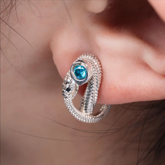 Silver Ouroboros Studs Details 02