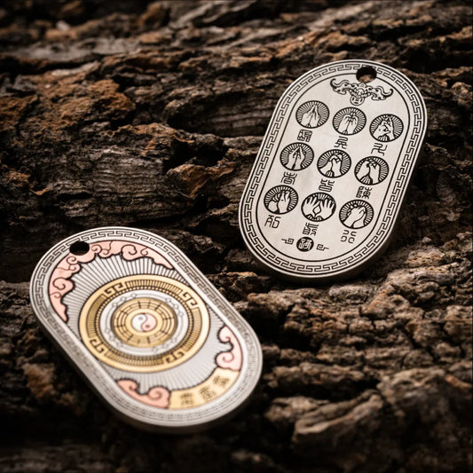 Taoist Amulet Pendant Details 01