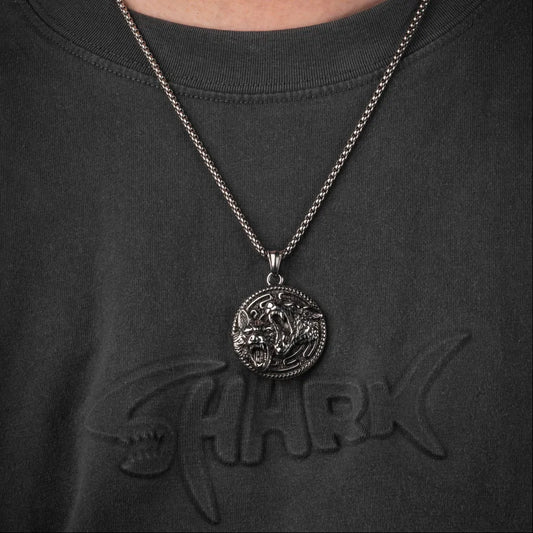 Wolf Head Pendant Details 08