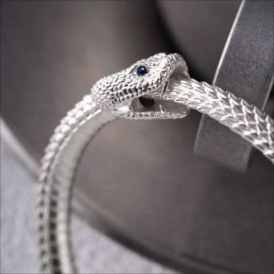 Customized Silver Ouroboros Bracelet Details 01