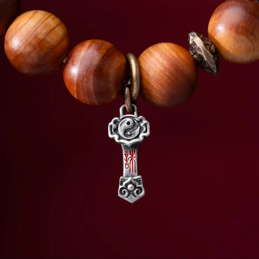 Ruyi Charm Pendant detail view 01