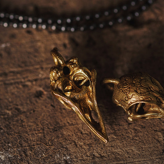Bird Skull Necklace Pendant Details
