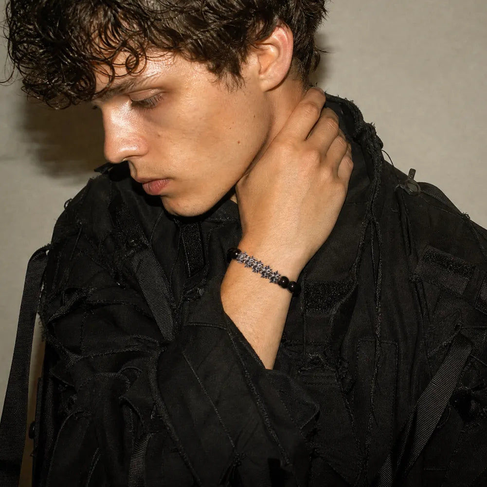 05 Serpent Spine Beaded Bracelet Mens Black Onyx Bracelet Close Up
