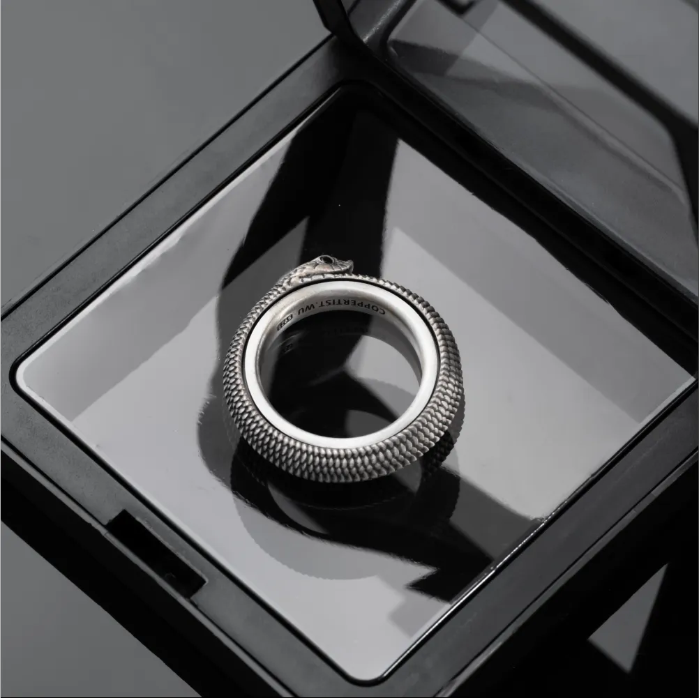 3D Floating Display Case Details 07