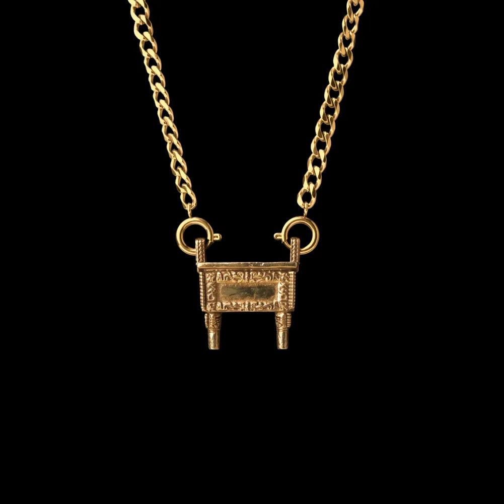 Shang Fang Ding With Gold Titanium Steel Chain Necklace