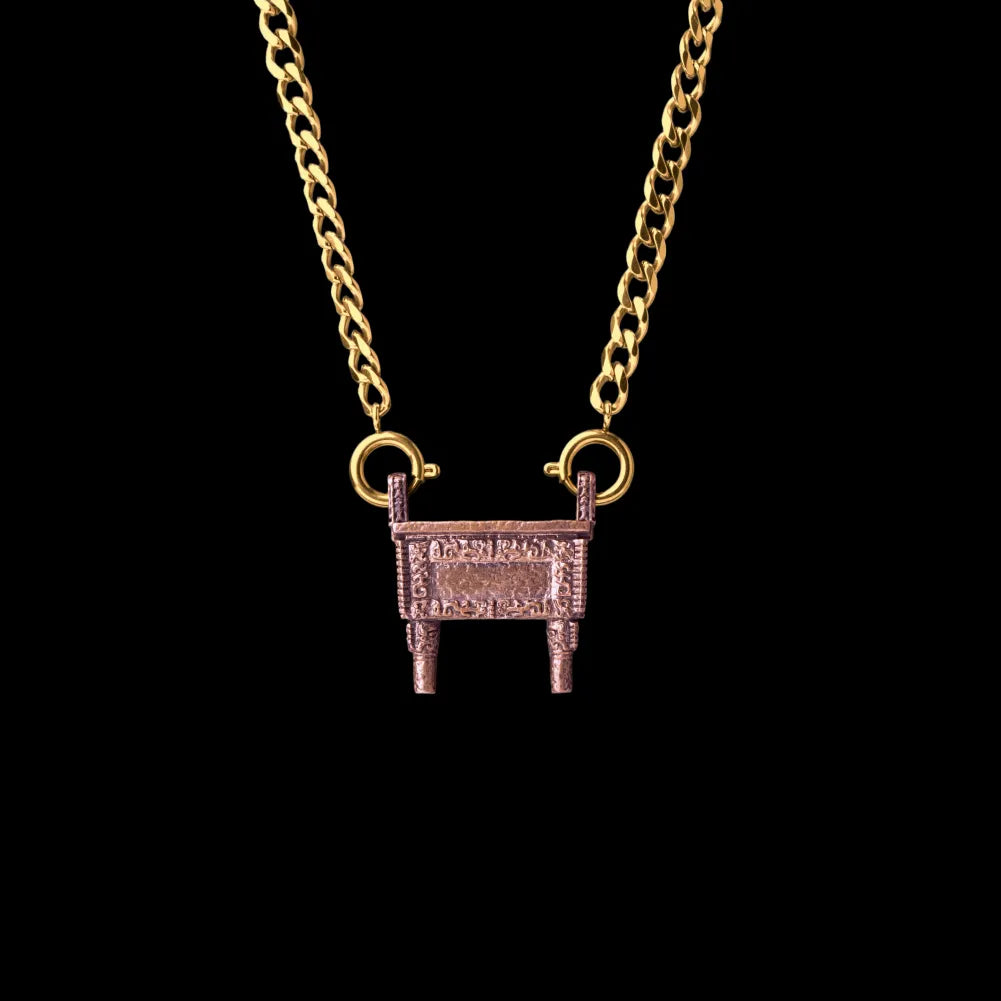 Shang Fang Ding With Gold Titanium Steel Chain Necklace