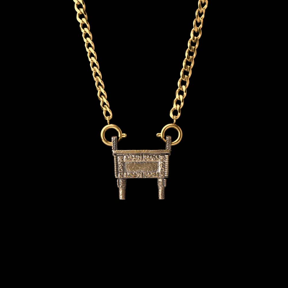 Shang Fang Ding With Gold Titanium Steel Chain Necklace