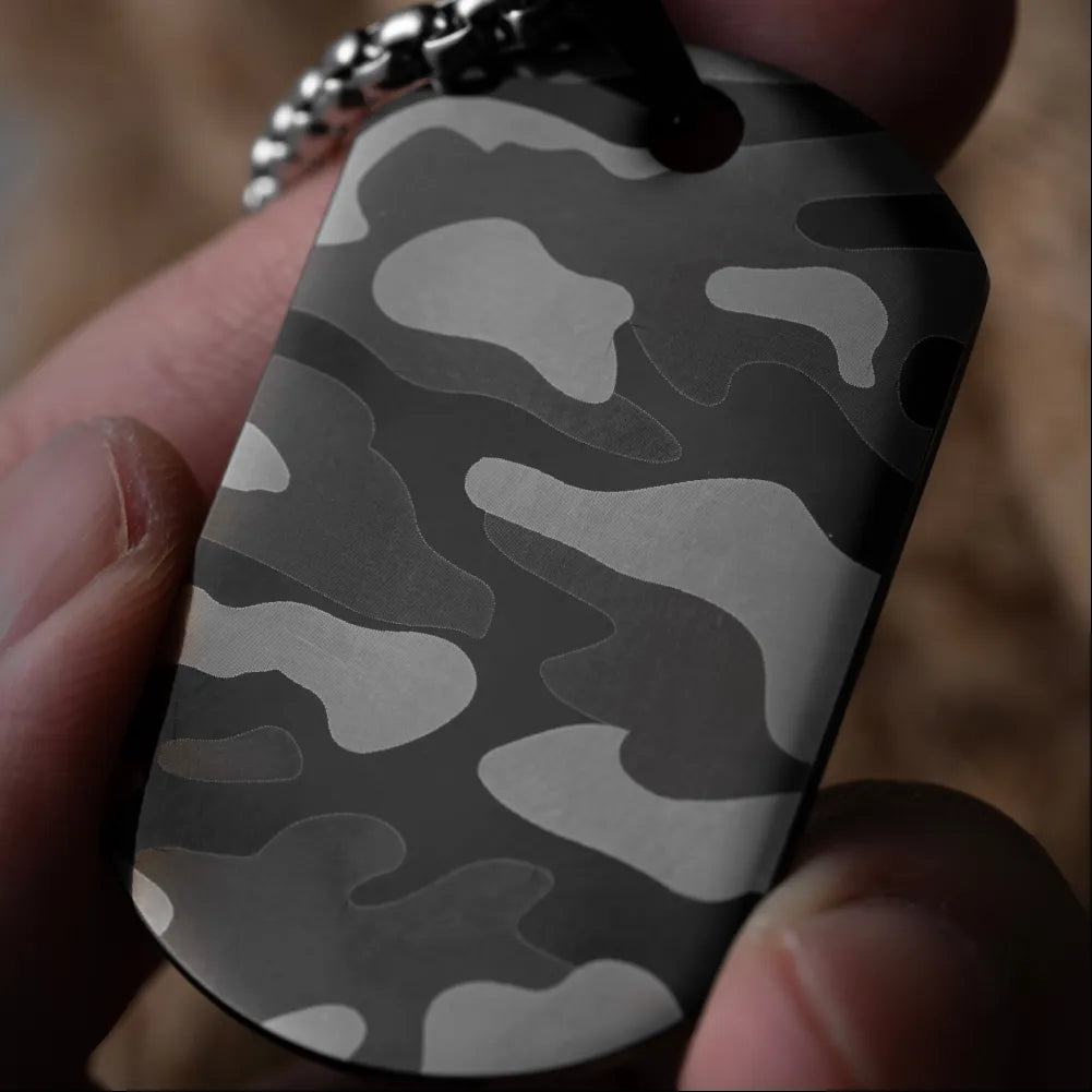 BW Camo Tag Pendan Details 05