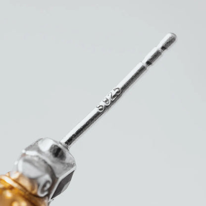 Basket-hilt sword Stud