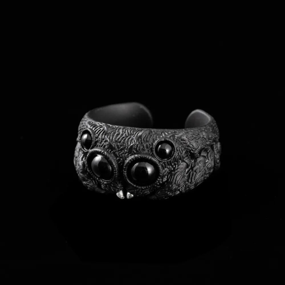 Blackened Jumping spider Ring Details 09