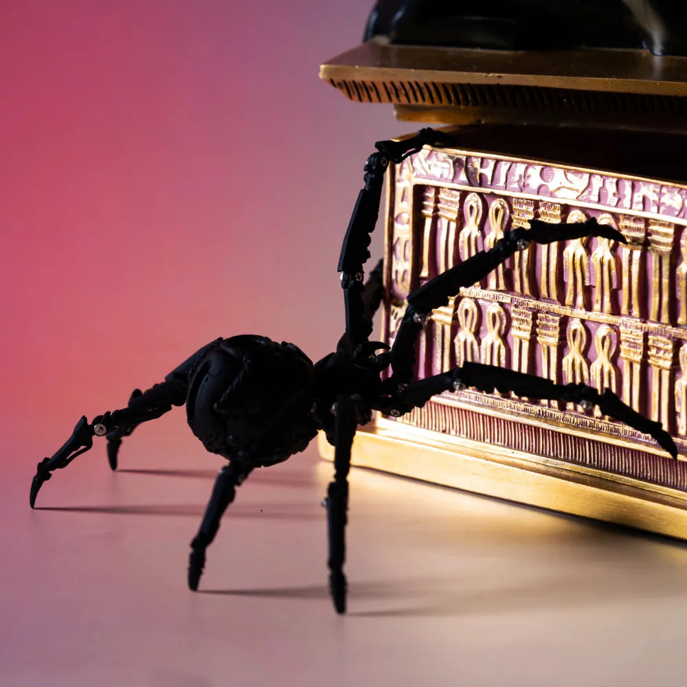 Blackened Mechanical Widow Details 01