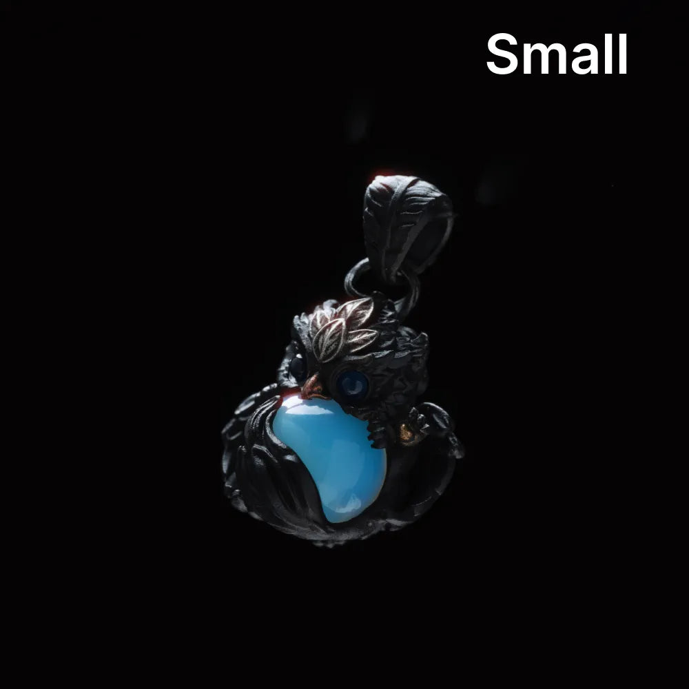 Blackened Mini Griffin Pendant Details 01