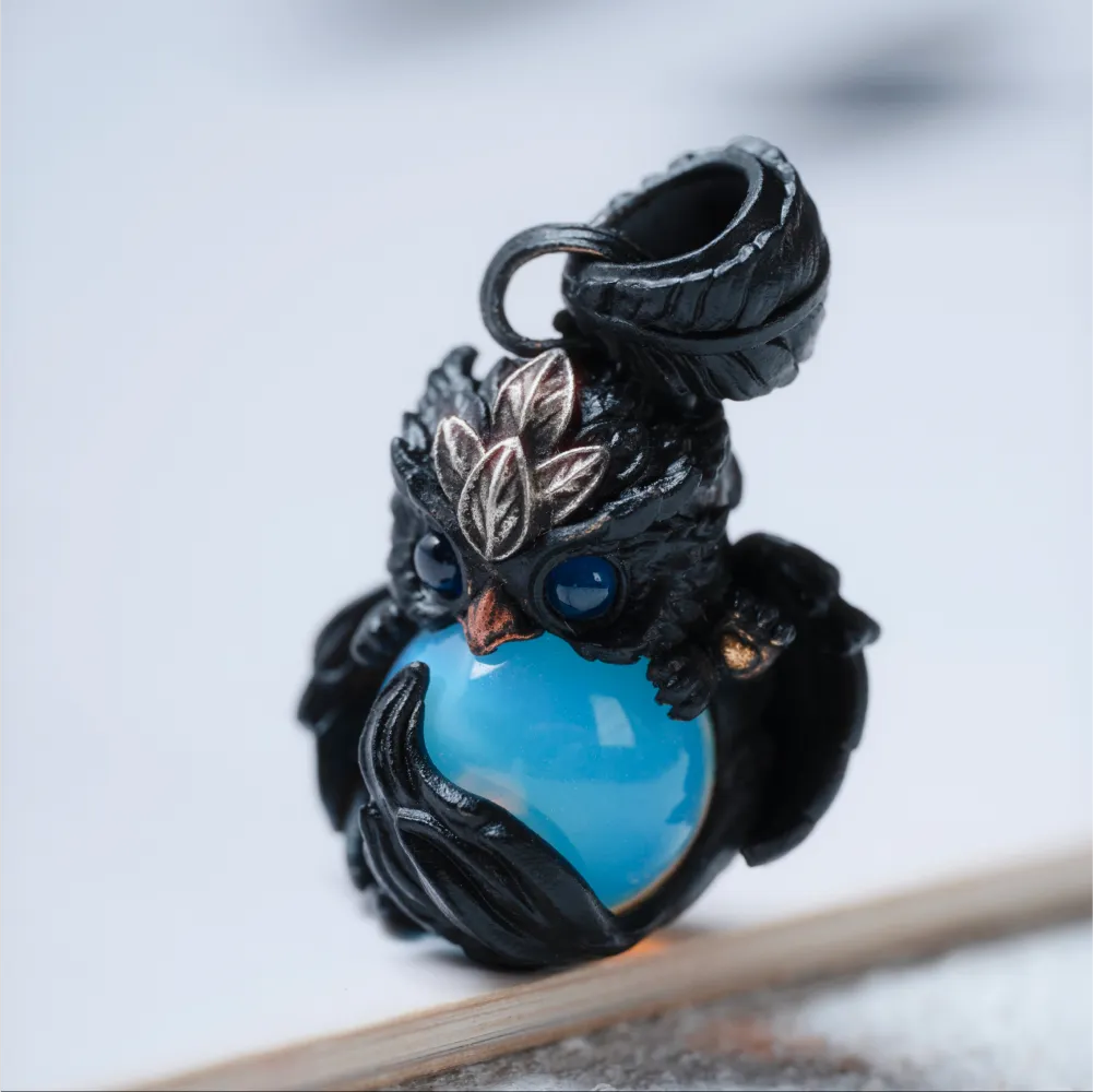 Blackened Mini Griffin Pendant Details 06