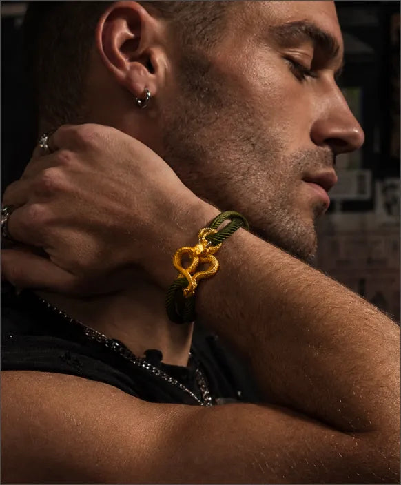 Bracelet Background image