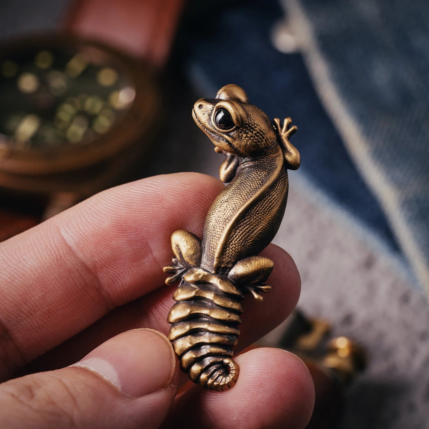 Knob Tail Gecko Brooch