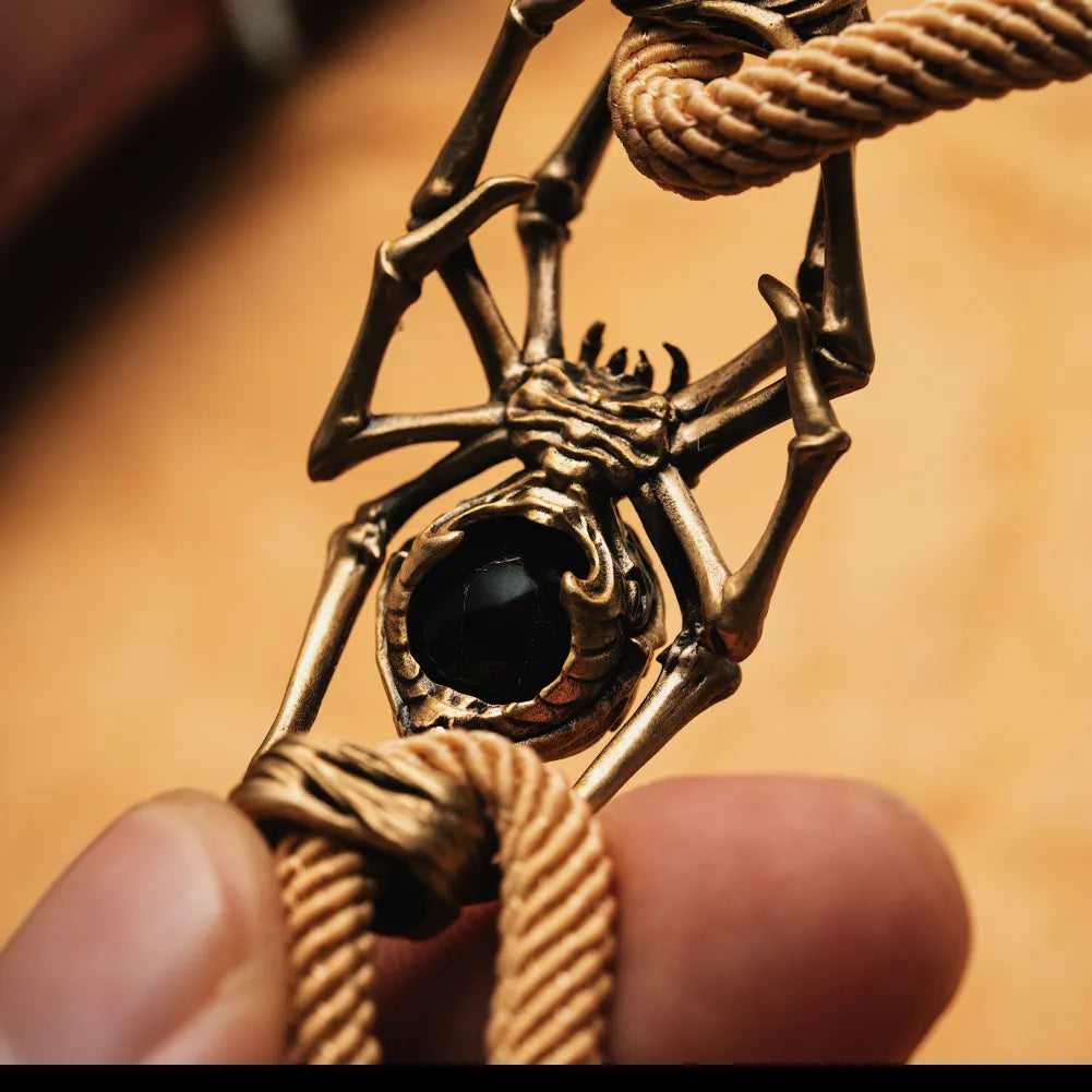 Brass Spider Rope Bracelet Details05