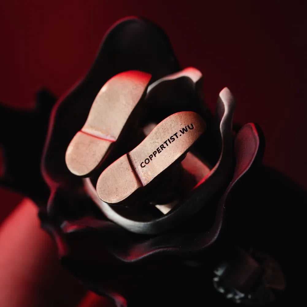 Bronze With White Bronze With Copper Crimson Vampire Details 10