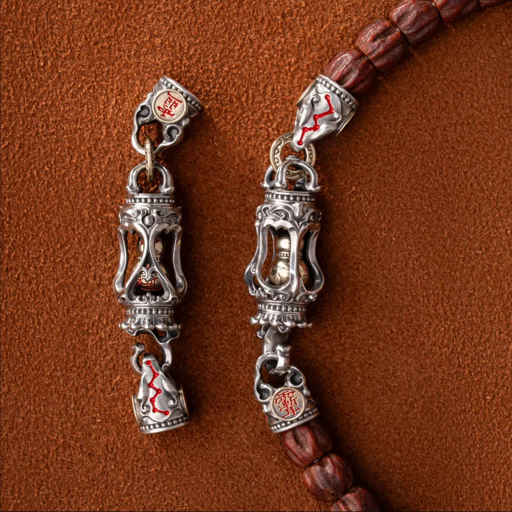 Celestial Treasure Clasp Details 01