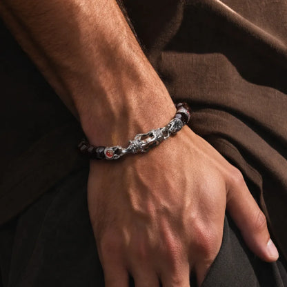 Celestial Treasure Clasp Details 02