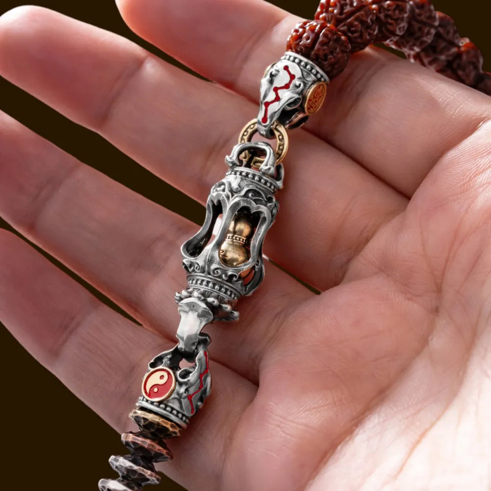 Celestial Treasure Clasp Details 10