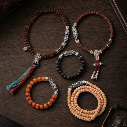 Celestial Treasure Clasp Details 11