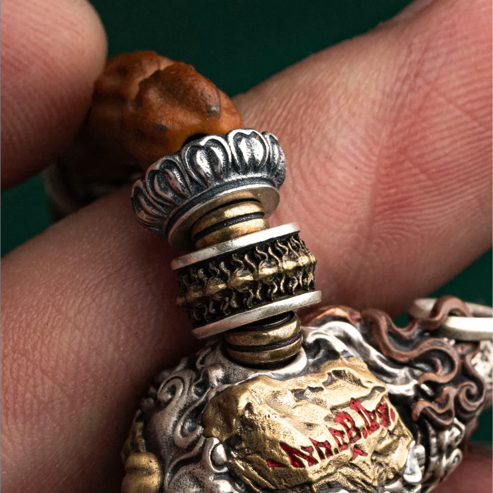 Citipati Bead Accessory Details 04