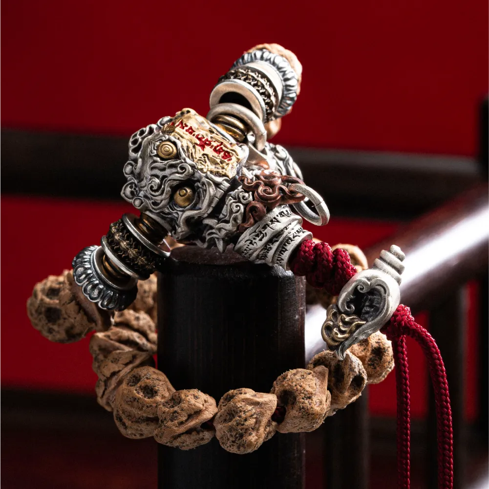 Citipati Bead Accessory Details 07