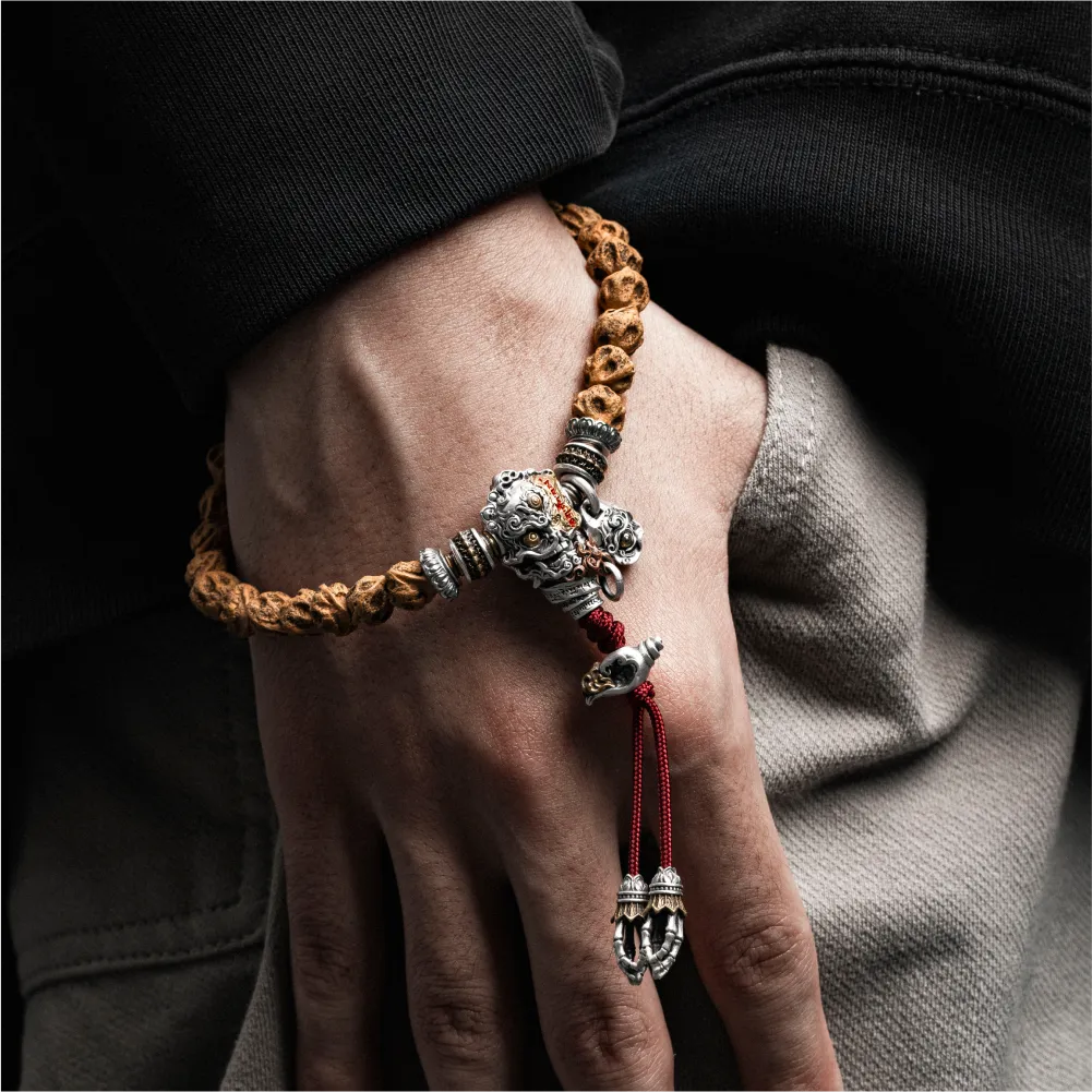 Citipati Three Way Bead Details 02