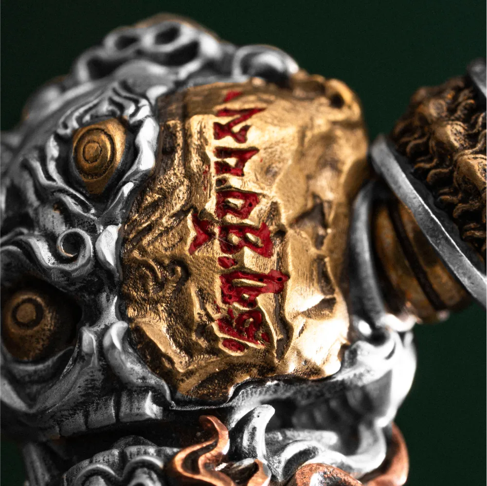 Citipati Three Way Bead Details 05