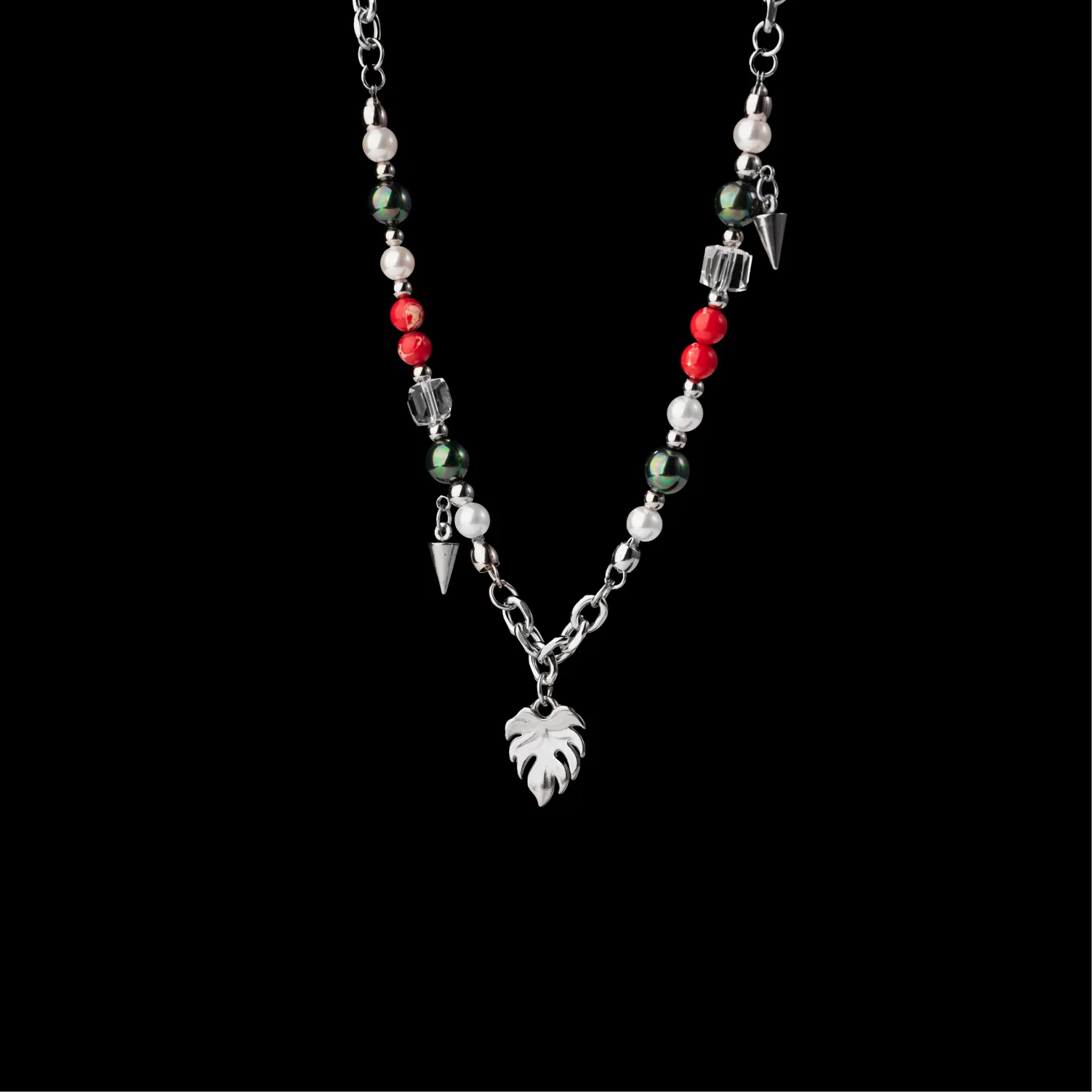 Crimson Forest Charm Necklace Details 01